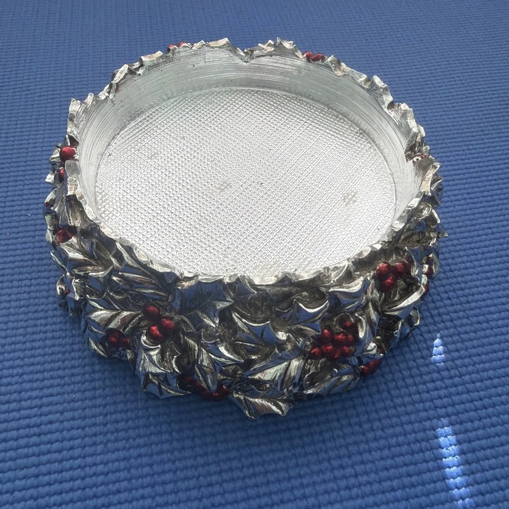 Pedestal Candle Holder Gold Holly Berries HomeWorx Harry Slatkin